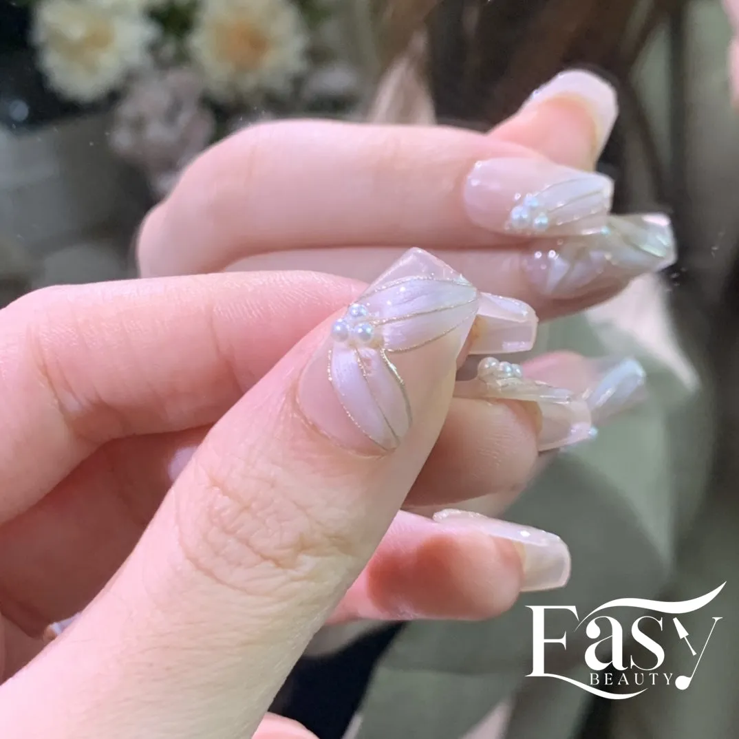 Elegant Fan Pearl Nail Wraps - Classic Series