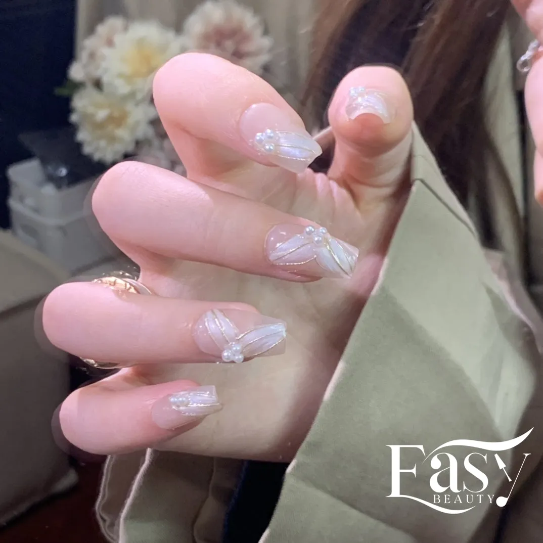 Elegant Fan Pearl Nail Wraps - Classic Series