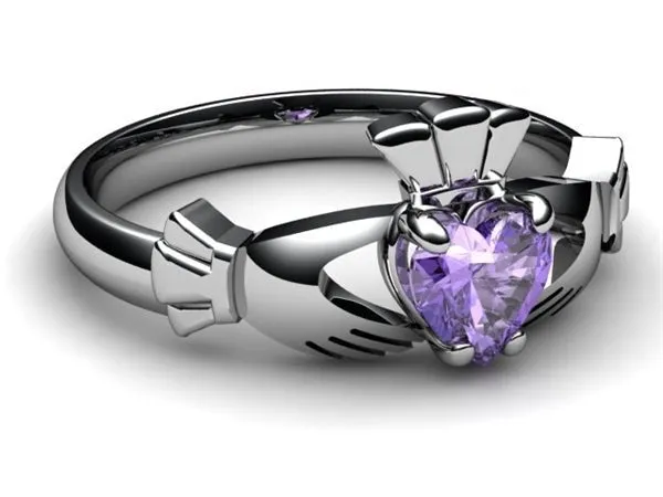 TANZANITE PLATINUM Claddagh Ring